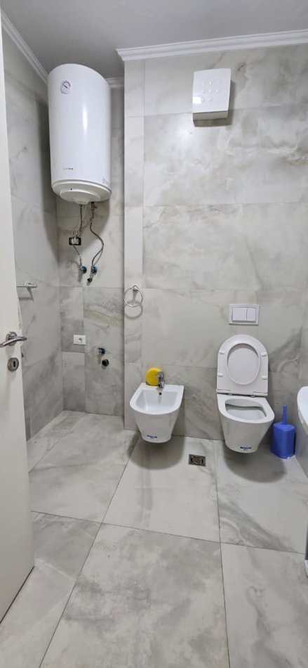 Tirane, jepet me qera apartament 2+1 Kati 4, 116 m² 1.200 € (Delijorgji)