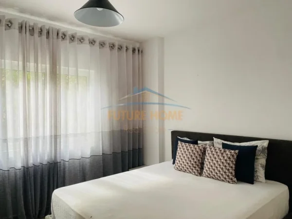 Tirane, jepet me qera apartament 2+1+Ballkon Kati 2, 80 m² 700 € (Don Bosko)