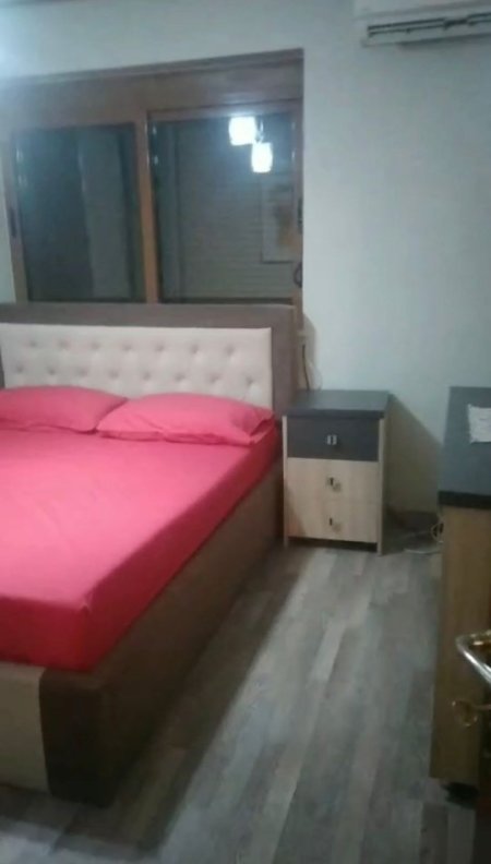 Tirane, jepet me qera apartament 1+1+Aneks Kati 2, 60 m² 600 € (Pranë Postës Qendrore &amp; shkollës &quot;Kristoforidhi&quot;)