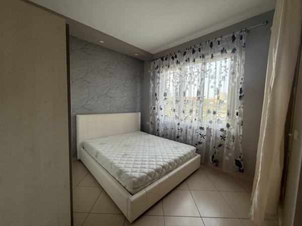 Tirane, jepet me qera apartament 2+1 Kati 2, 80 m² 550 € (Rruga Karl Gega, Kompleksi Lura)