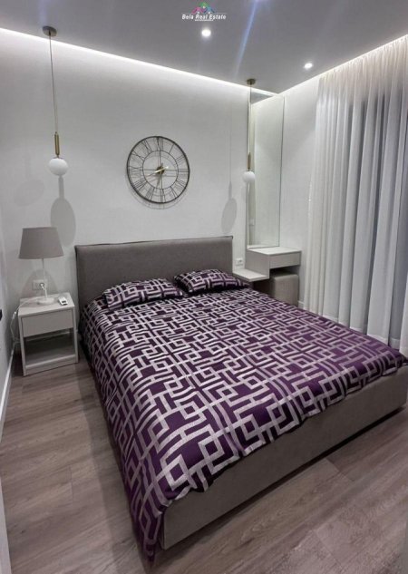 Tirane, jepet me qera apartament 1+1+Ballkon Kati 8, 50 m² 620 € (karl gega)