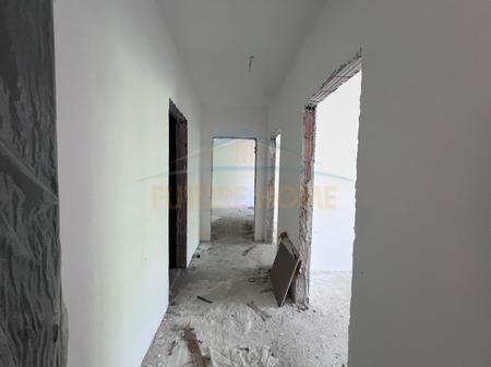 Tirane, shitet apartament 3+1 , 120 m² 175.305 € 