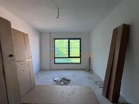 Tirane, shitet apartament 3+1 , 120 m² 175.305 € 