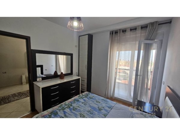 Tirane, jepet me qera apartament 1+1 Kati 7, 60 m² 550 € (Kompleksi Magnet)