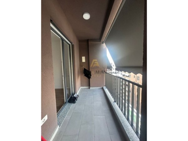 Tirane, shitet apartament 1+1 Kati 8, 64 m² 55.000 € (Kamez)