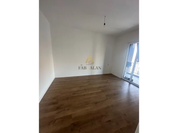 Tirane, shitet apartament 1+1 Kati 8, 64 m² 55.000 € (Kamez)