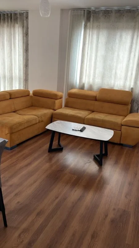 Tirane, jepet me qera apartament 2+1 Kati 2, 90 m² 700 € (Eglo Astir)