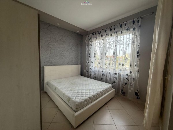 Tirane, jepet me qera apartament 2+1+Ballkon Kati 2, 80 m² 600 € (karl gega)