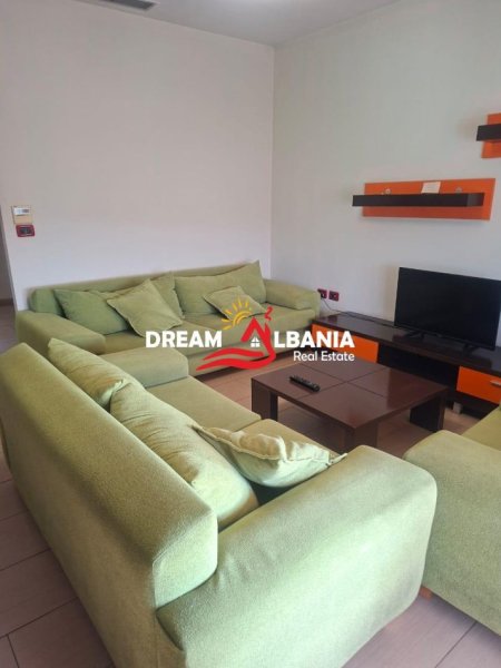 Tirane, jepet me qera apartament 2+1 , 100 m² 650 € (prane ish Ekspozites)