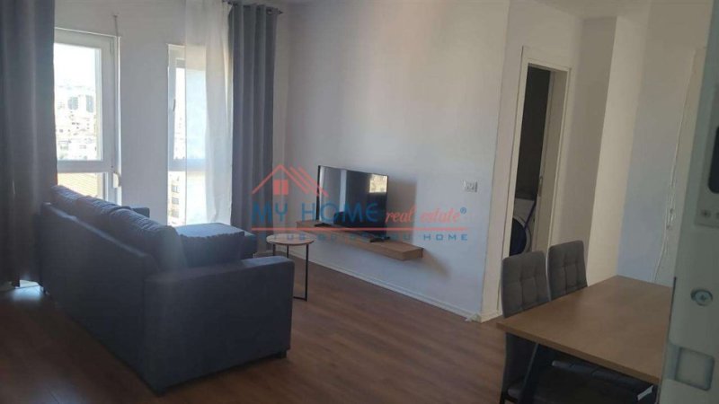 Tirane, jepet me qera apartament 1+1+Ballkon , 600 € (Shkolla e Kuqe)