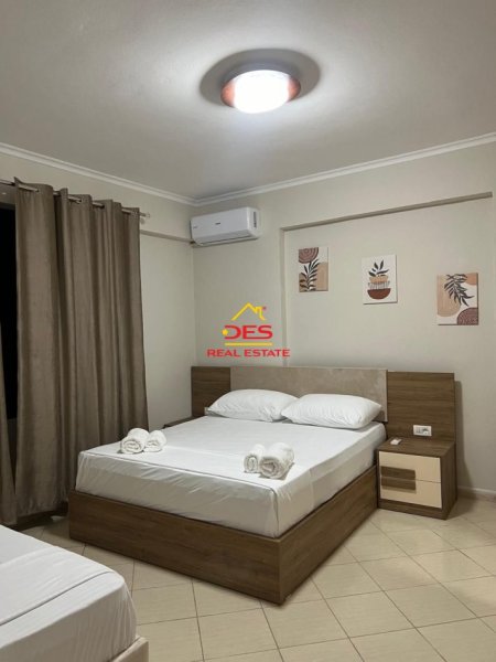 Vlore, jepet me qera apartament 2+1+Ballkon Kati 2, 115 m² 500 € (Rruga Jani Rexha)