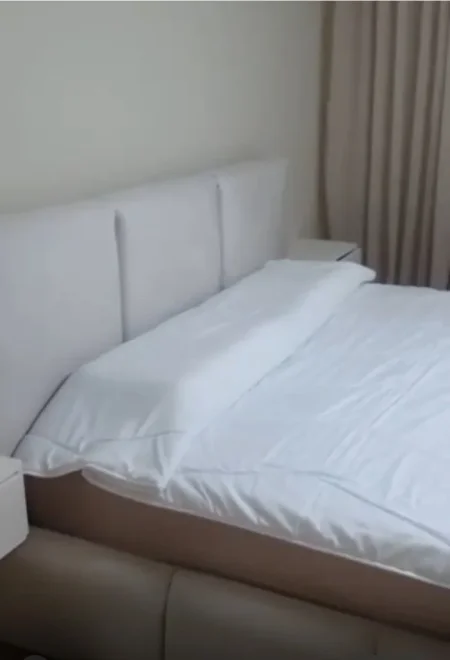 Tirane, jepet me qera apartament 2+1+Ballkon Kati 4, 1 m² 650 € 