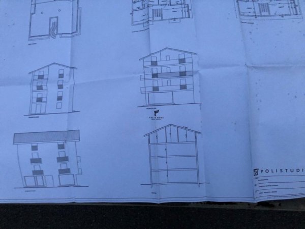 Tirane, shitet Vile 3 Katshe , 780 m² 950.000 € (DON BOSKO)