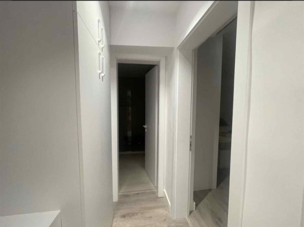 Tirane, jepet me qera apartament 1+1 Kati 4, 50 m² 550 € (asim vokshi)