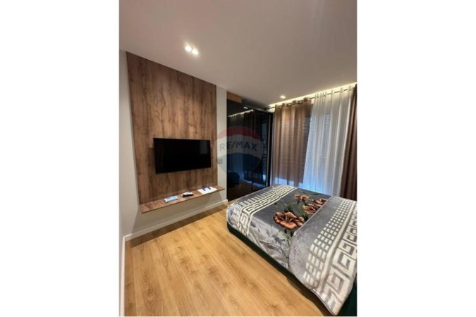 Tirane, jepet me qera apartament 3+1+Aneks+Ballkon Kati 6, 130 m² 1.500 € (Kompleksi FZ)