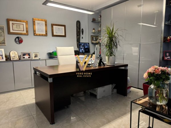 Tirane, shitet ambjent biznesi Kati 1, 65 m² 340.000 € (SHESHI WILLSON)