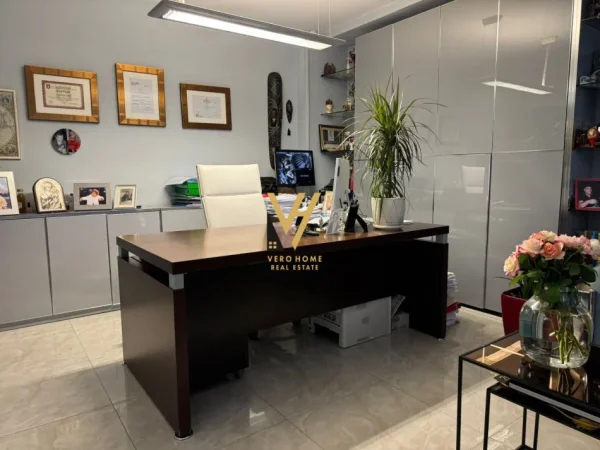 Tirane, shitet ambjent biznesi Kati 1, 65 m² 340.000 € (SHESHI WILLSON)