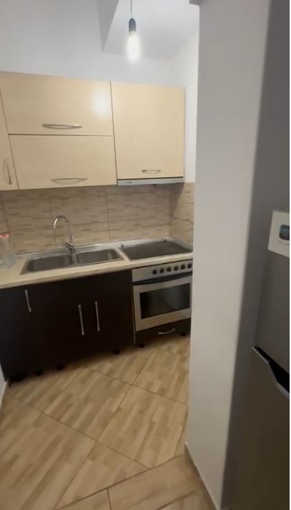 Jepet me Qira Apartament 1+1 ne Astir, tek Vila L1 Kati 2, 65 m² 350 mije leke