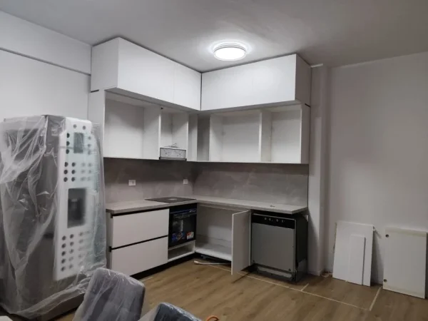 Tirane, jepet me qera apartament 2+1 Kati 2, 100 m² 550 € (Fresk)