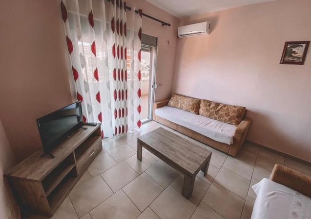 Sarande, jepet me qera apartament 1+1+Ballkon Kati 5, 70 m² 300 € (MANGO BEACH)