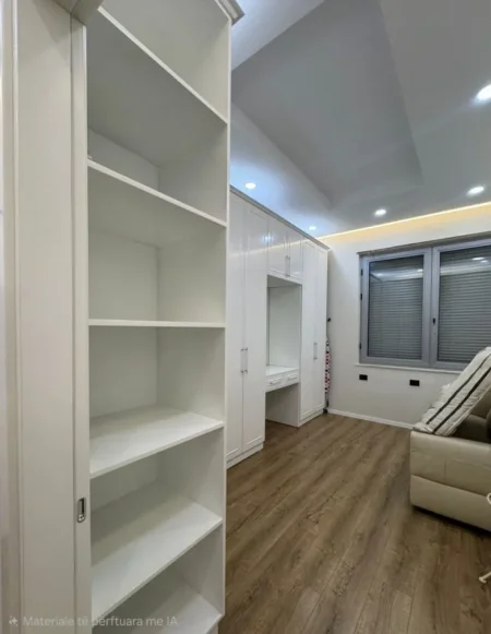 Tirane, jepet me qera apartament 2+1 Kati 2, 130 m² 1.000 € (Pazari i Ri)
