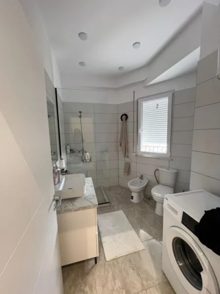 Shqiperi, shitet apartament 1+1 , 63 m² 185.000 € 