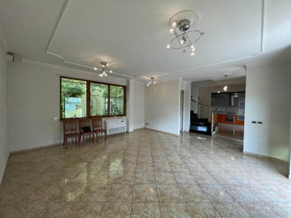 Tirane, jepet me qera Vile 3 Katshe , 254 m² 1.300 € (Kodra e Priftit)