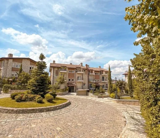 Tirane, jepet me qera Vile 3 Katshe , 300 m² 3.500 € (Rezidenca Secret Garden, TEG)