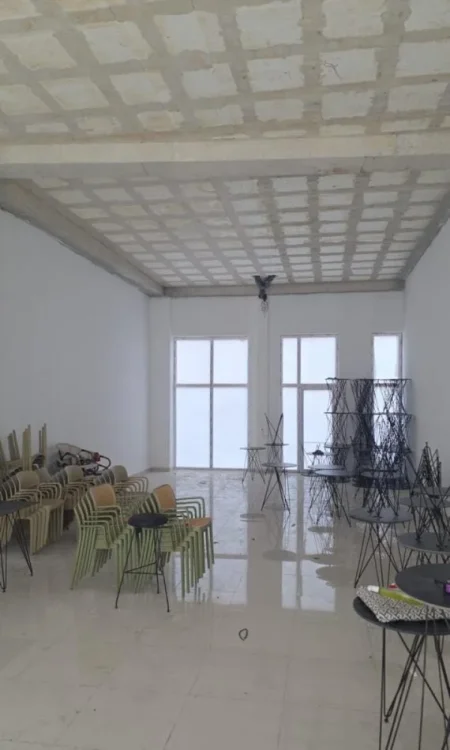 Tirane, jepet me qera ambjent biznesi Kati 0, 100 m² 900 € (BULEVARDI I RI)