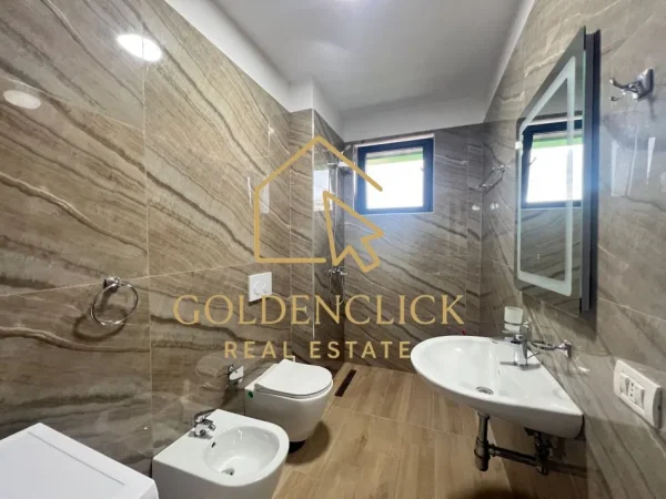 Tirane, jepet me qera 2+1+Ballkon Kati 2, 114 m² 650 €