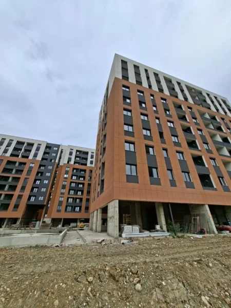 Tirane, shitet apartament 2+1+2+Ballkon + 🅿️ Kati 2, 84 m² 130.000 € (Astir)