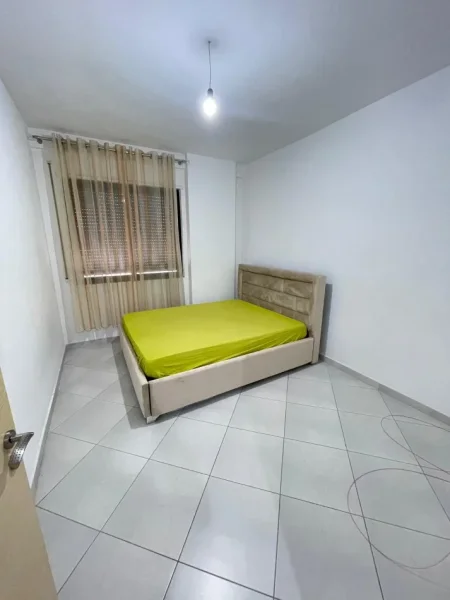 Shqiperi, jepet me qera apartament 3+1 , 136 m² 600 € (ASTIR)
