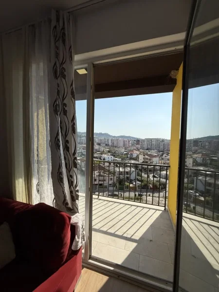 Tirane, jepet me qera apartament 1+1+Ballkon Kati 5, 71 m² 450 € (Grand Gallery)