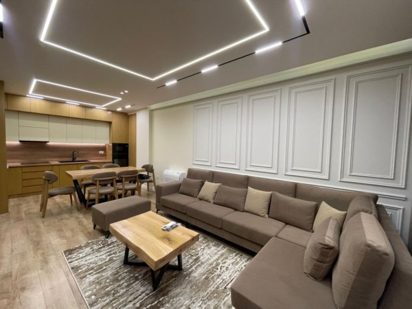 Tirane, jepet me qera apartament 2+1 Kati 2, 115 m² 1.500 €