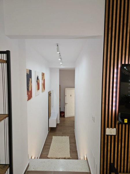 Tirane, jepet me qera apartament 1+1 Kati 3, 64 m² 600 € 21 Dhjetori