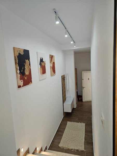 Tirane, jepet me qera apartament 1+1 Kati 1, 600 €