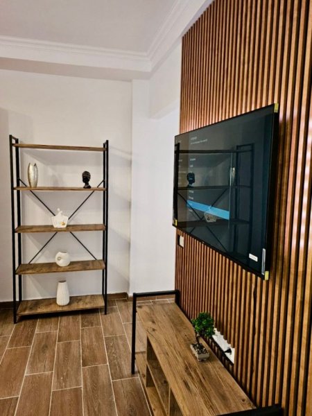 Tirane, jepet me qera apartament 1+1 , 64 m² 600 € 📍 INXHINIERIA E NDERTIMIT 21 Dhjetori