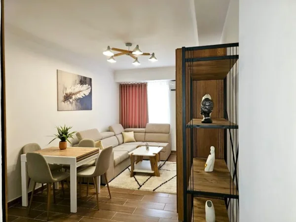 Tirane, jepet me qera apartament 1+1 , 64 m² 600 € 📍 INXHINIERIA E NDERTIMIT 21 Dhjetori