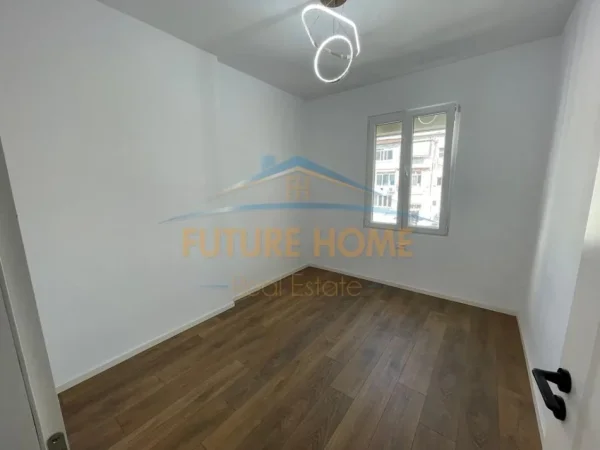 Tirane, jepet me qera apartament 2+1 Kati 4, 68 m² 650 € 