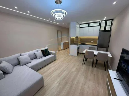 Tirane, shitet apartament 2+1 Kati 1, 93 m² 250.000 € 