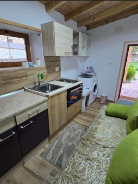 Korce, shitet shtepi 1+1 Kati 3, 518 m² 175.000 € (KORCË, VOSKOPOJË)