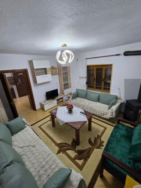 Korce, shitet shtepi 1+1 Kati 3, 518 m² 175.000 € (KORCË, VOSKOPOJË)