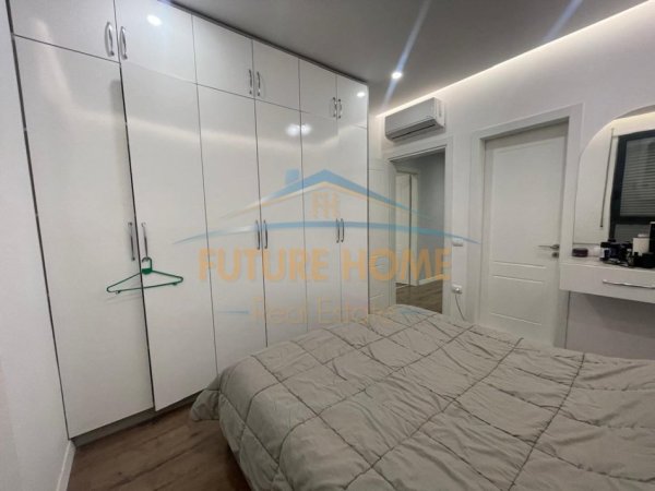 Tirane, shitet apartament 2+1 Kati 7, 100 m² 200.000 € (Kinostudio, pranë Ministris së Kulturës.)