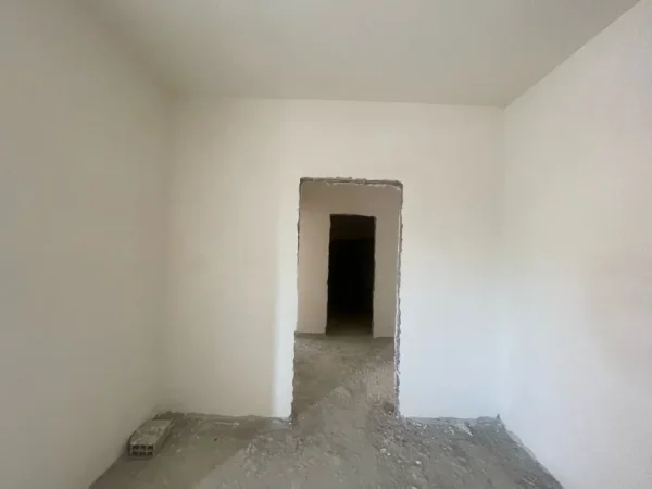 Tirane, shitet apartament 2+1 Kati 6, 161.000 € 