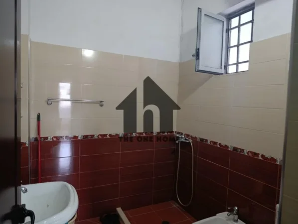 Tirane, shitet apartament 2+1+Ballkon Kati 5, 77 m² 126.000 € (Vasil Shanto)