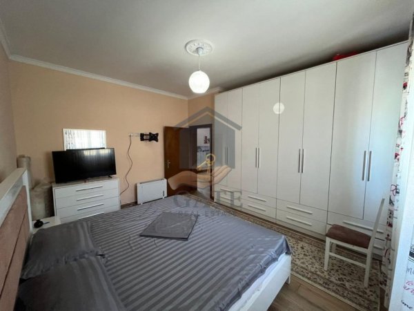 Durres, jepet me qera apartament 2+1+Ballkon Kati 2, 95 m² 450 € 
