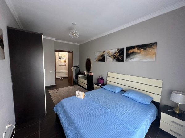 Tirane, jepet me qera 2+1 Kati 7, 1.000 € 