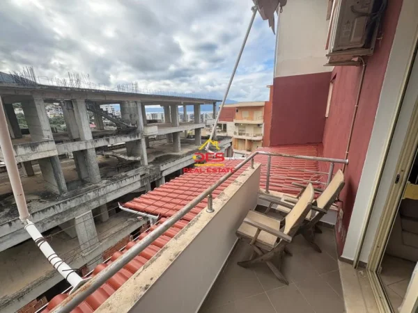 Vlore, shitet apartament 1+1+Ballkon Kati 5, 41 m² (Rruga Dhimitër Konomi)