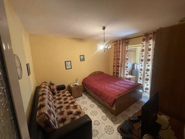 Tirane, shitet apartament 2+1 Kati 2, 65 m² 130.000 € (Rruga Ramazan Zakja, Xhamllik, Tiranë)