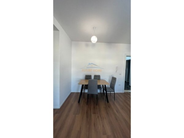 Tirane, jepet me qera apartament 1+1 Kati 8, 50 m² 600 € (shkolla e kuqe tirane)